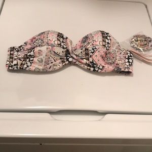 - Victoria’s Secret knockout bandeau bikini top